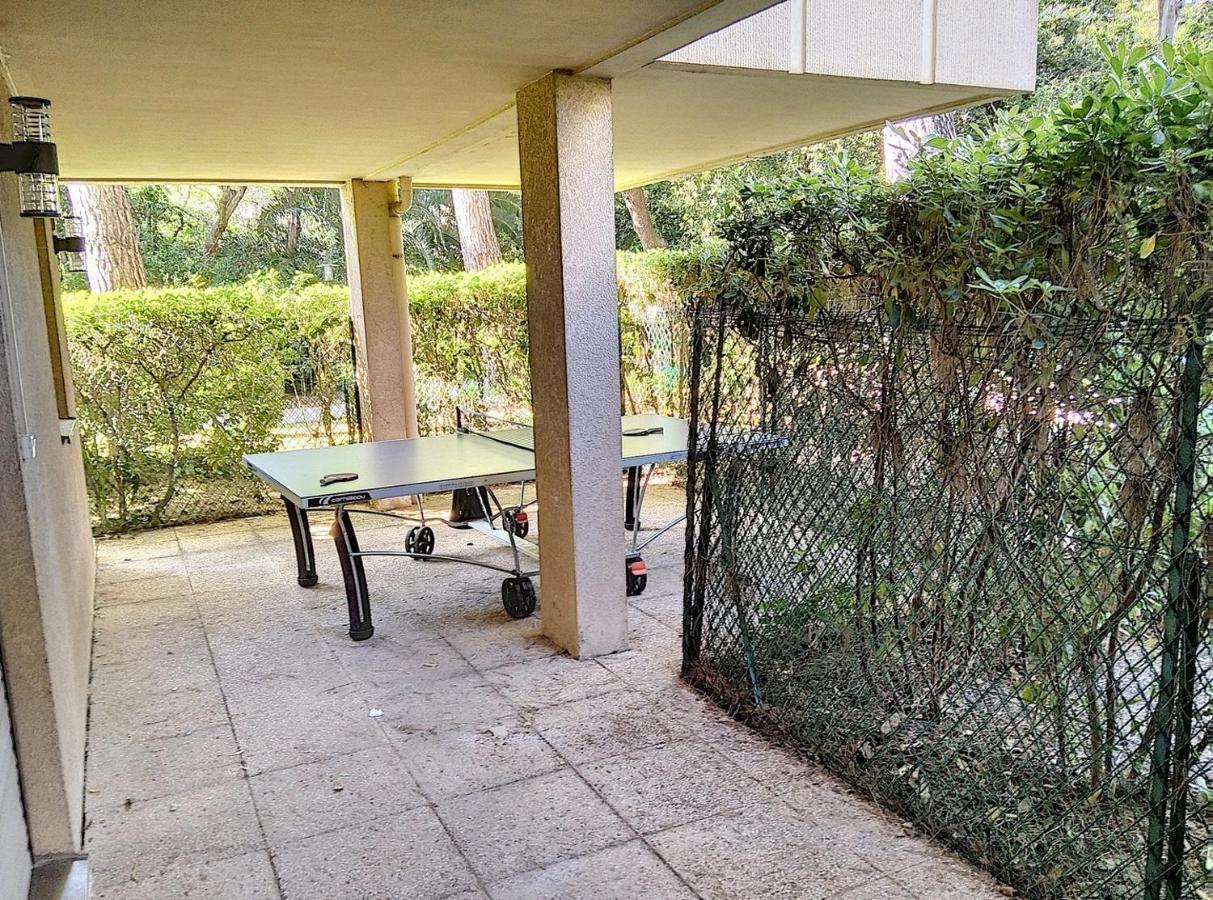 Chateau De La Pinede Juan-les-Pins Luaran gambar